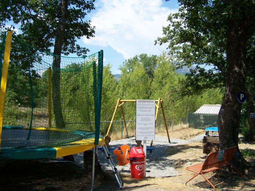 Moulin De La Roque Hotel Althen-des-Paluds Quarto foto