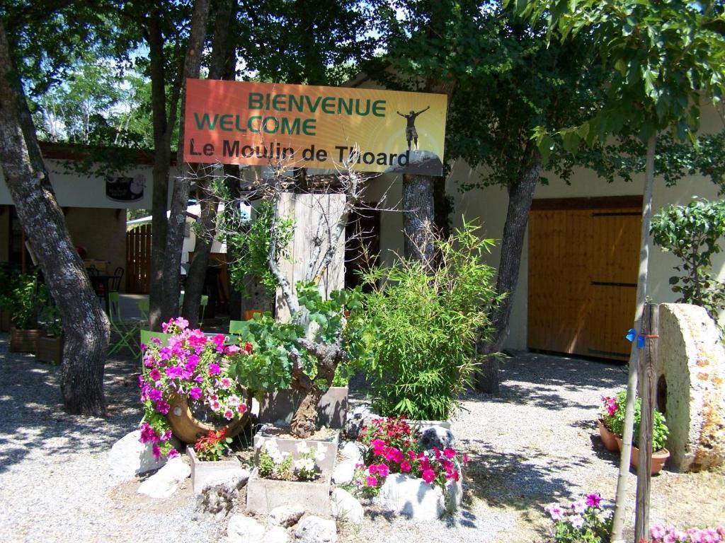 Moulin De La Roque Hotel Althen-des-Paluds Exterior foto